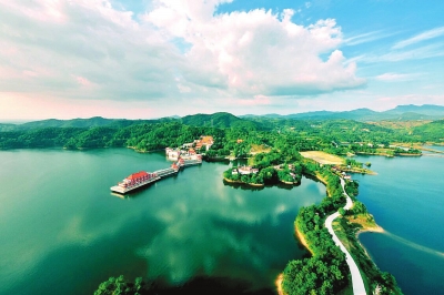 武漢無人機航拍介紹“紅隼”無人