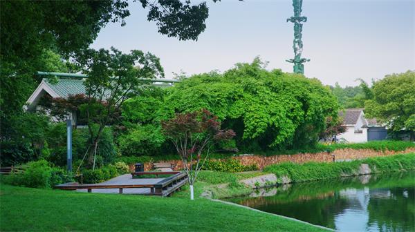 武漢航拍制作東湖綠道湖山道科技